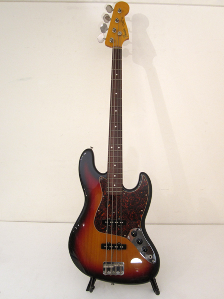 Fender - Jazz Bass(64年)